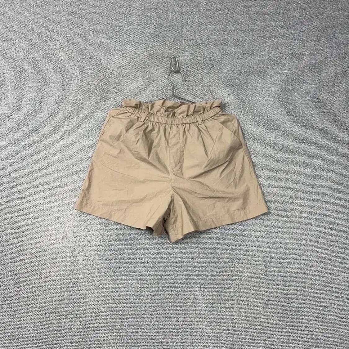 유니클로 여성 코튼 베이지 밴딩 반바지 M 상품이미지1