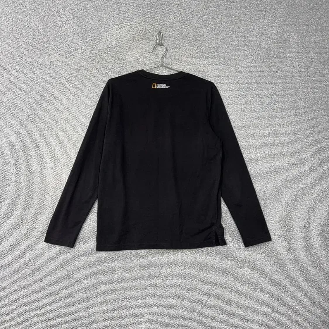 내셔널지오그래픽 블랙 긴팔티 M 상품이미지2