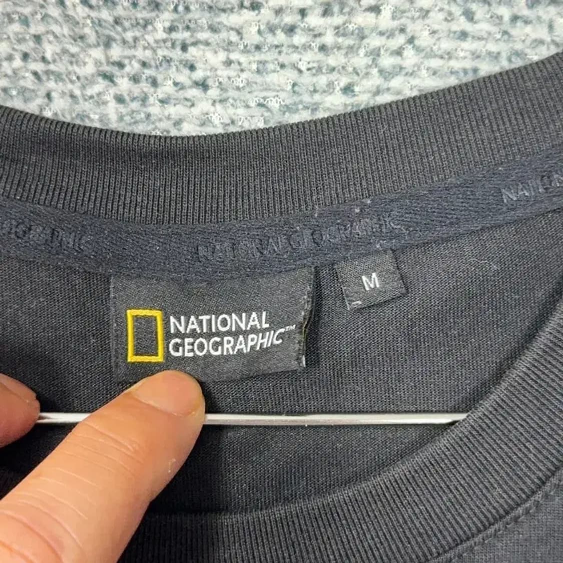 내셔널지오그래픽 블랙 긴팔티 M 상품이미지3
