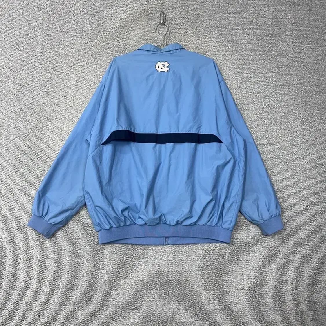 나이키 캐롤라이나 바람막이 XL 상품이미지1