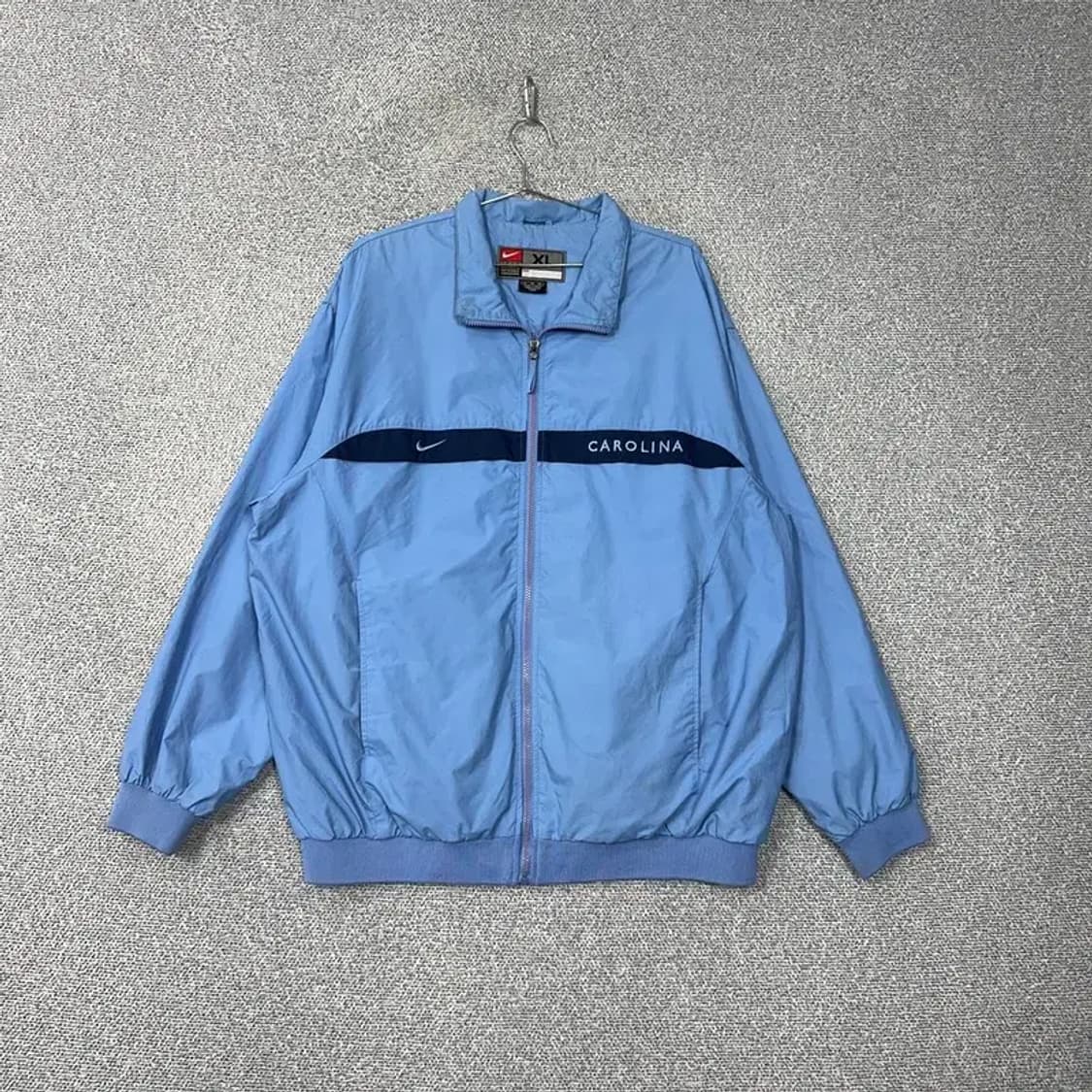 나이키 캐롤라이나 바람막이 XL 상품이미지2