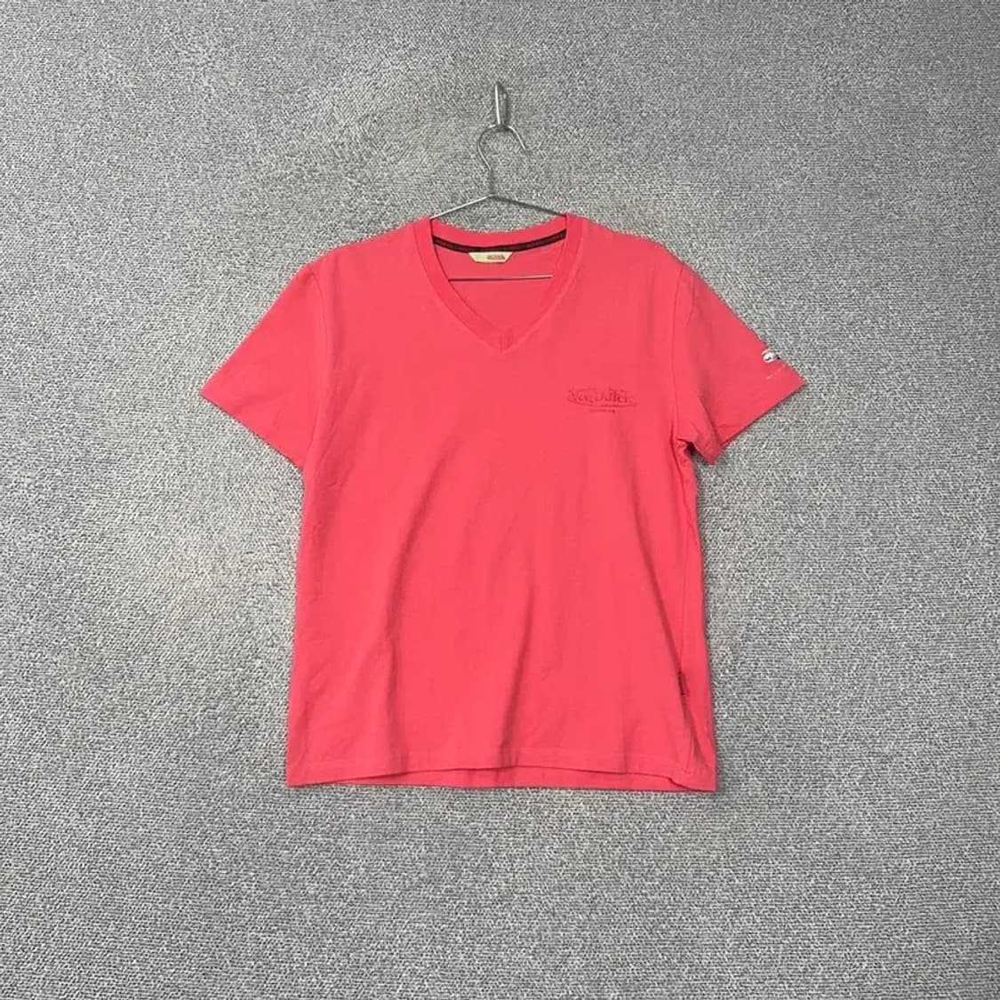 본더치 로고 브이넥 반팔티 100 상품이미지1