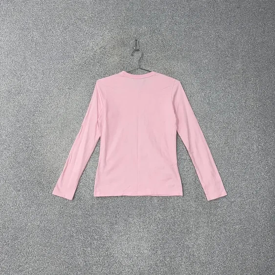 게스 연핑크 슬리브 긴팔티 100 상품이미지2