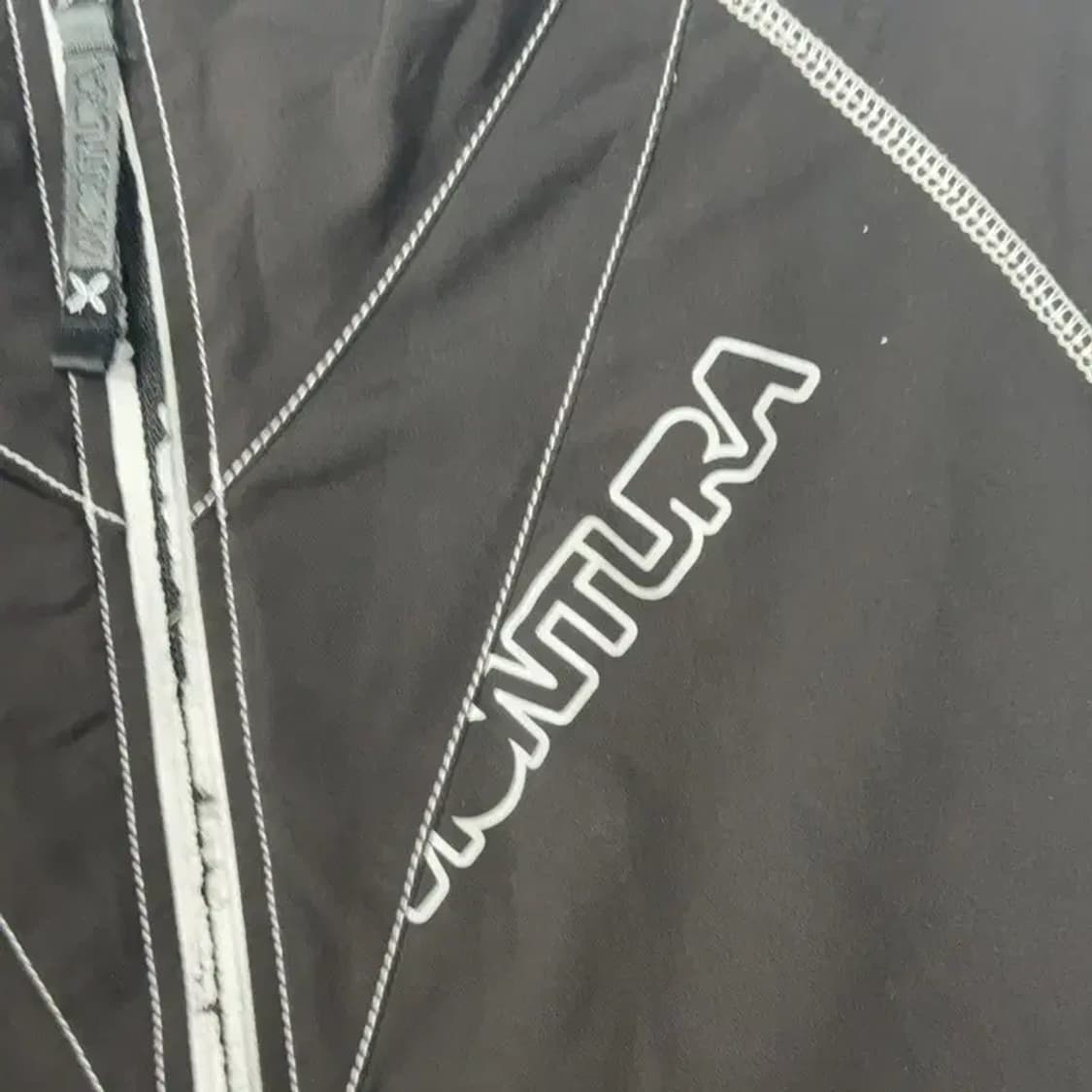 몬츄라 기능성 바람막이 M 상품이미지4