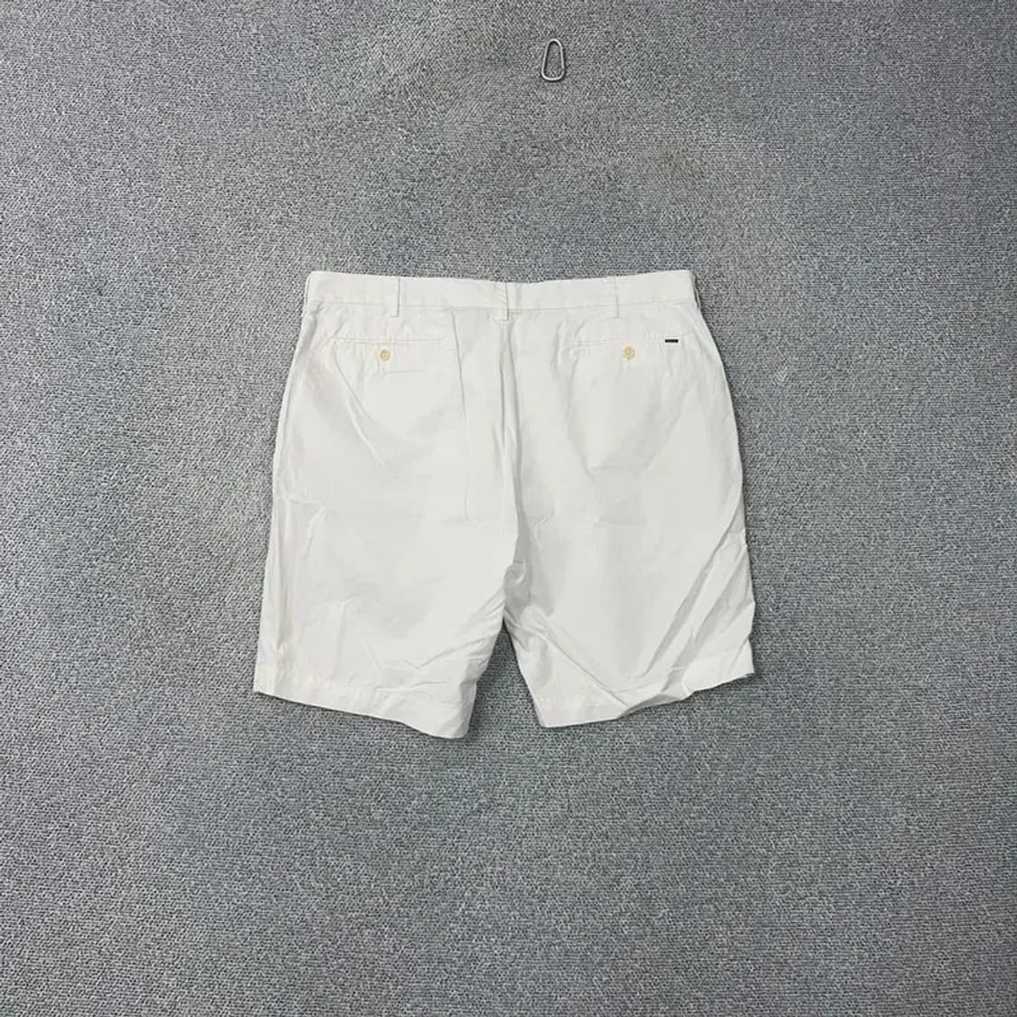 폴로 신형 클래식핏 화이트 치노 반바지 38 상품이미지2