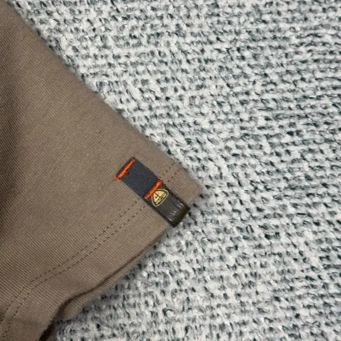 나이키 ACG Y2K 숏 반팔티 M 상품이미지4