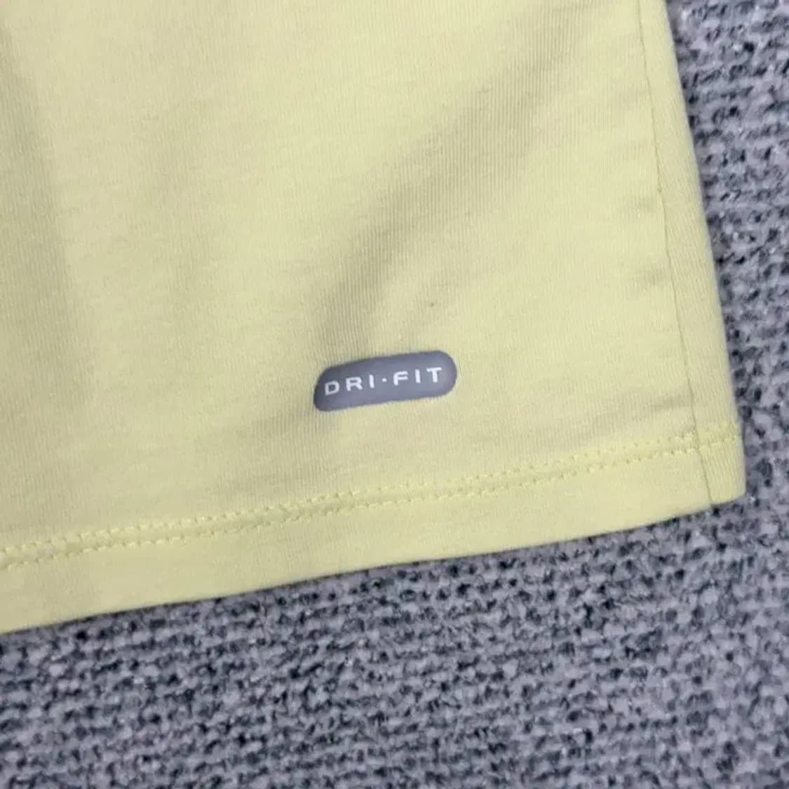 나이키 Y2K 옐로우 반팔티 M 상품이미지4