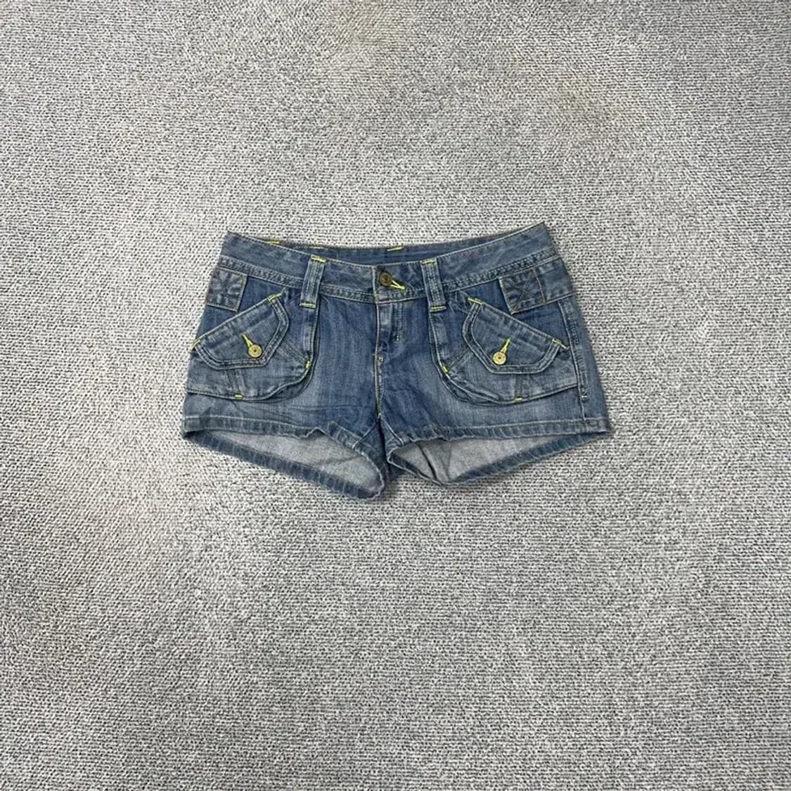 리바이스 빈티지 엘로우 버튼 반바지 26 상품이미지1