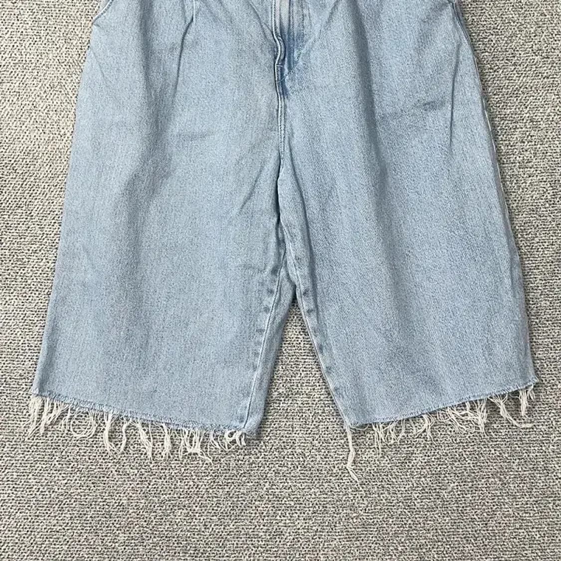 자라 연청 데님 버뮤다팬츠 30 상품이미지4