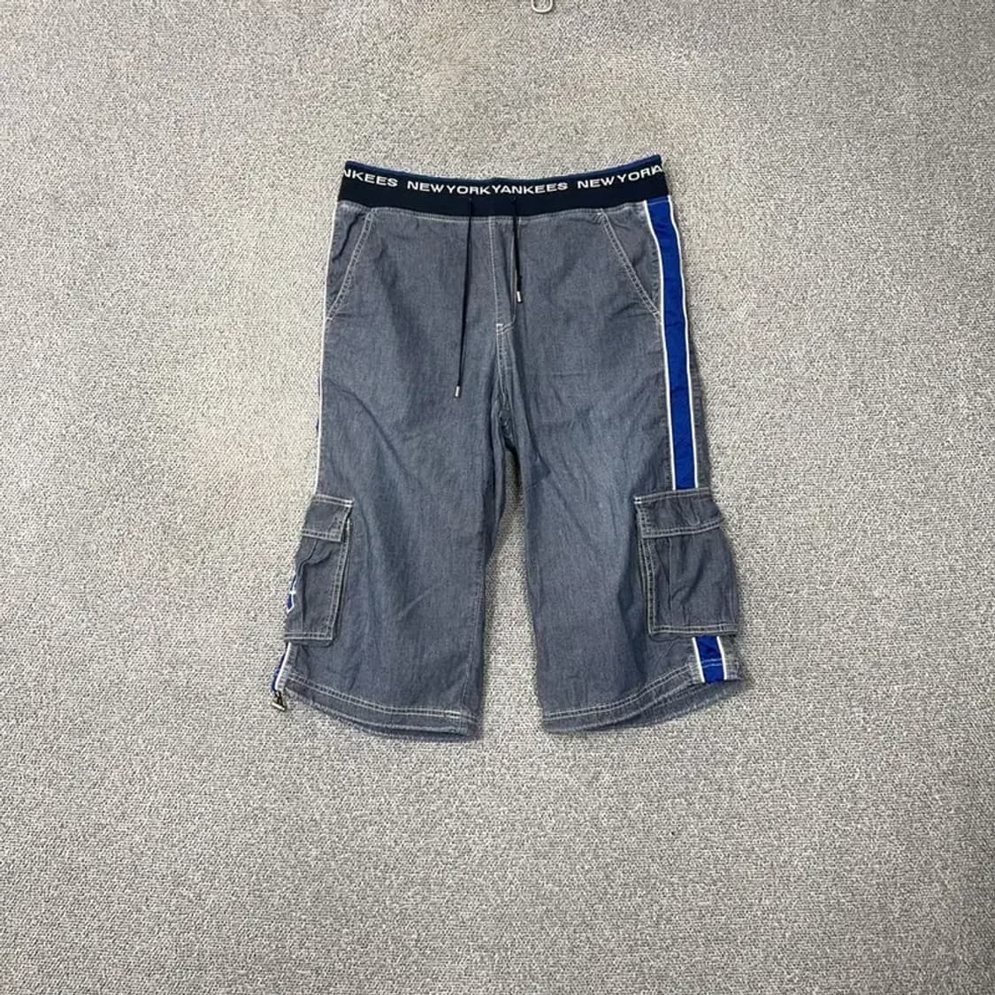 MLB 뉴욕양키즈 사이드라인 로고 카고 버뮤다 팬츠 32 상품이미지1