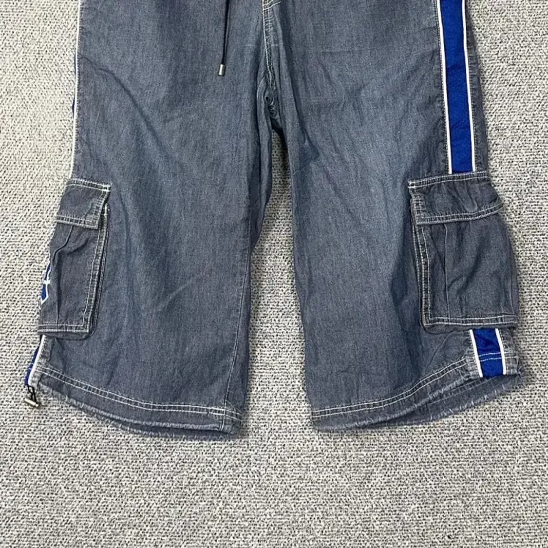 MLB 뉴욕양키즈 사이드라인 로고 카고 버뮤다 팬츠 32 상품이미지4