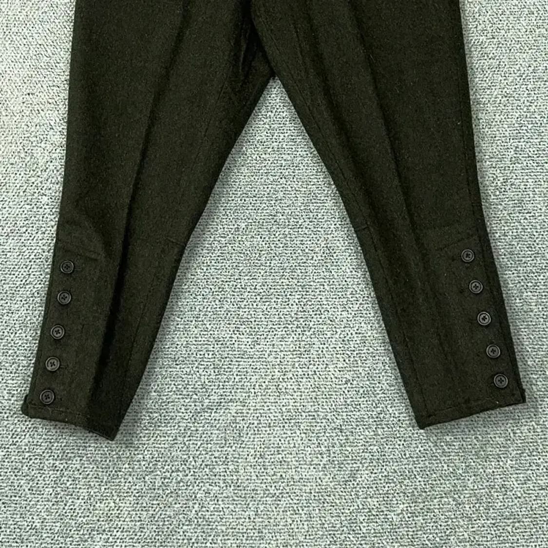 미우미우 이태리 테이퍼드 버튼 슬랙스 36 상품이미지4