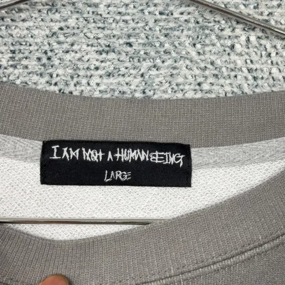 아임 낫 어 휴먼비잉 빈티지 패치 오버핏 맨투맨 L 상품이미지5