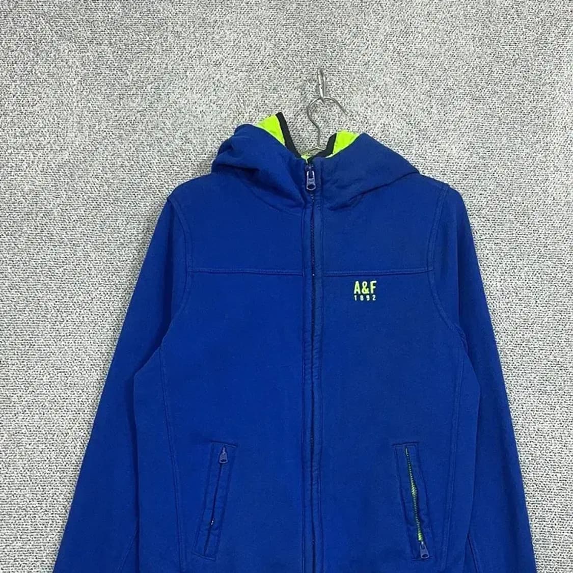 아베크롬비 형광로고 블루 후드집업 M 상품이미지3