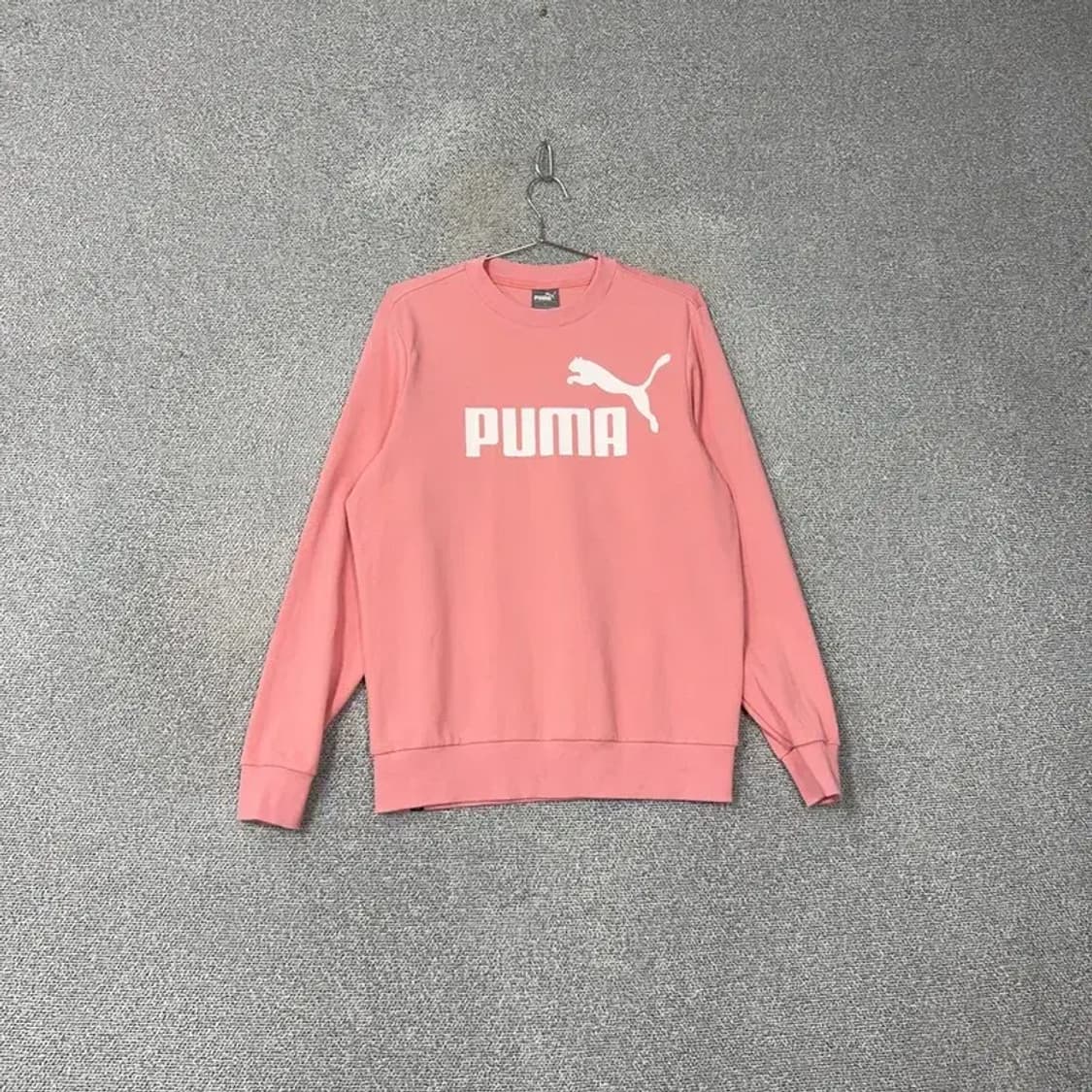 푸마 연핑크 빅로고 맨투맨 M 상품이미지1