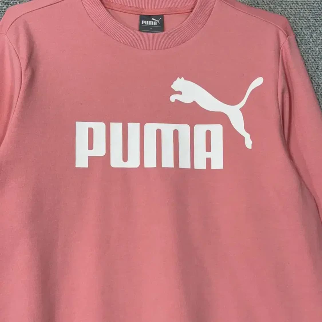 푸마 연핑크 빅로고 맨투맨 M 상품이미지3