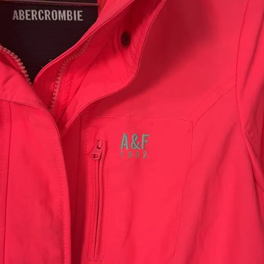 아베크롬비 핑크 형광 로고 바람막이 자켓 S 상품이미지4