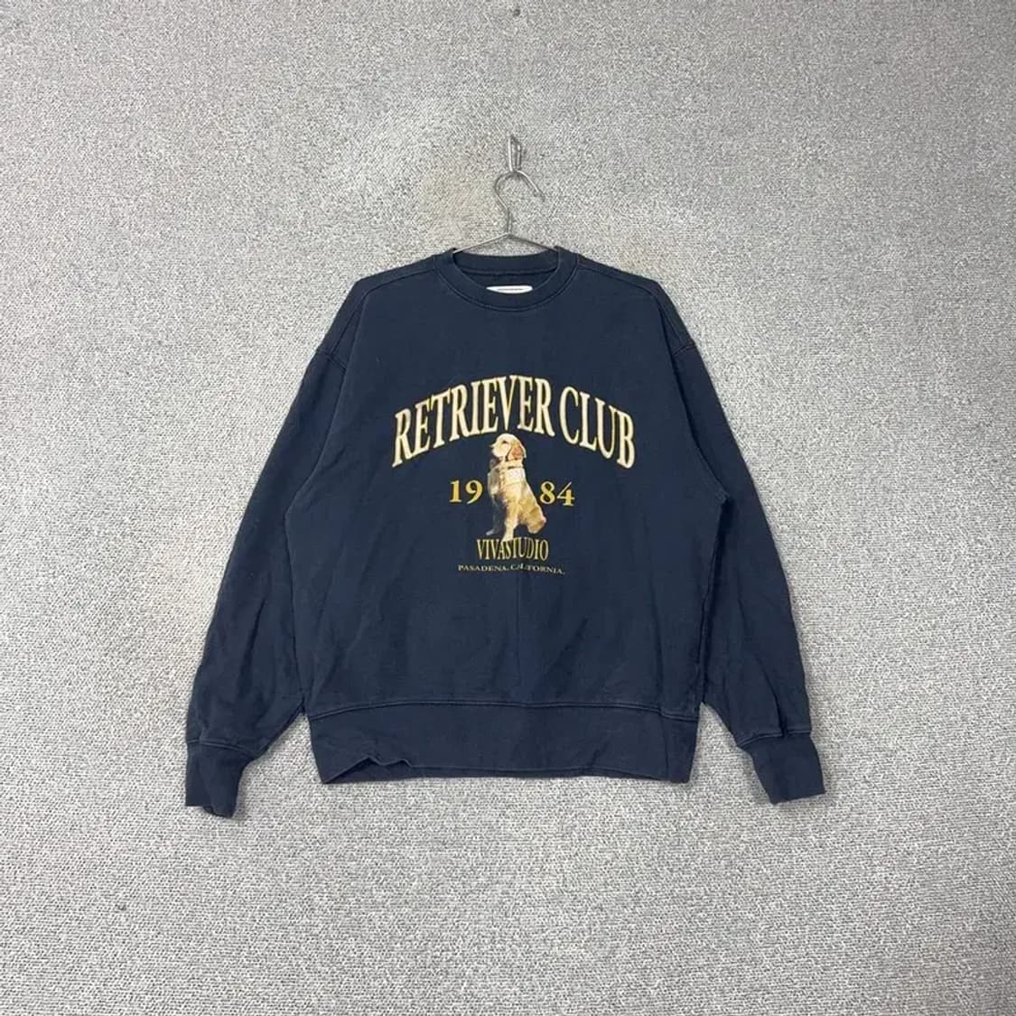 비바스튜디오 리트리버클럽 프린팅 맨투맨 S 상품이미지1