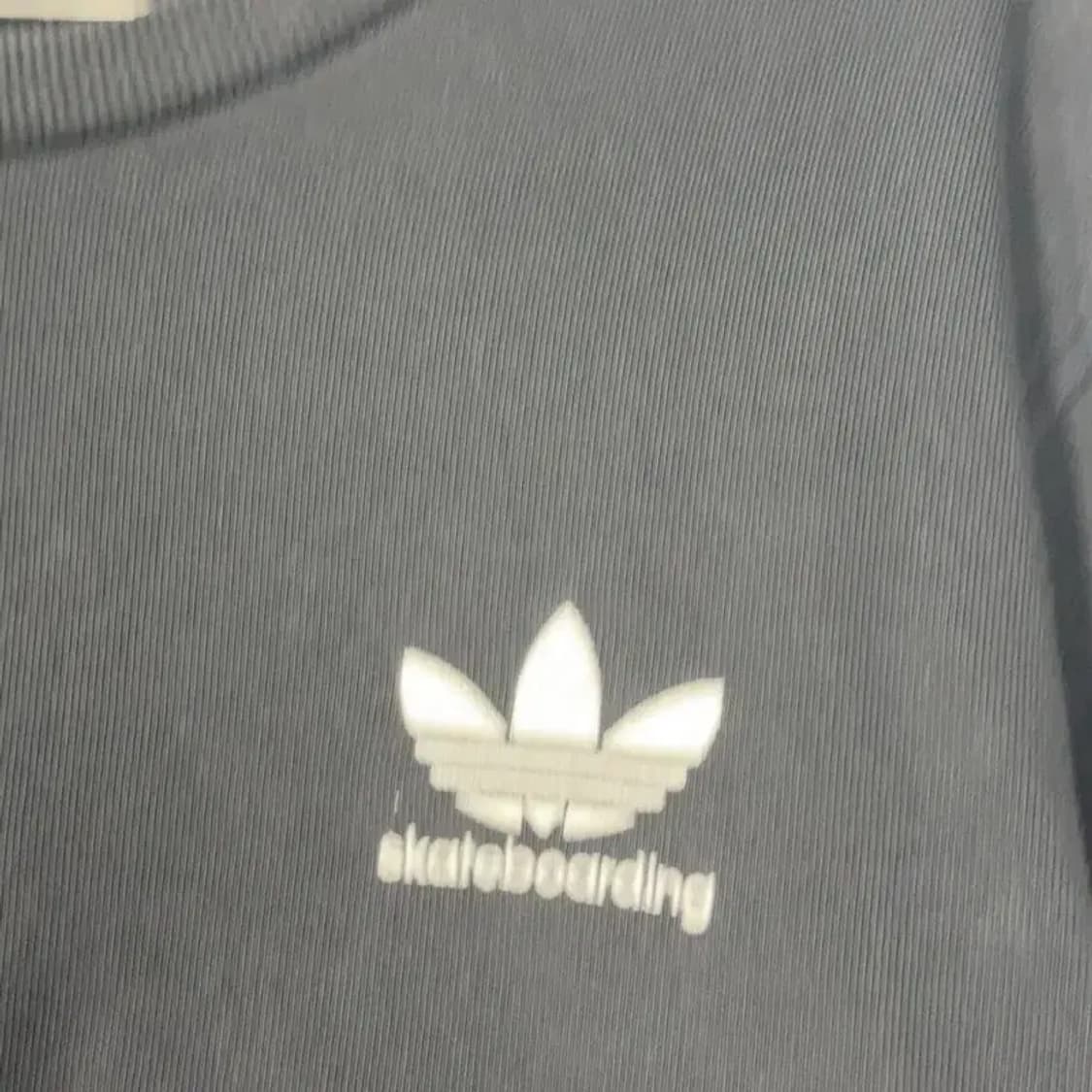 아디다스 불꽃 로고 삼선 맨투맨 100 상품이미지4