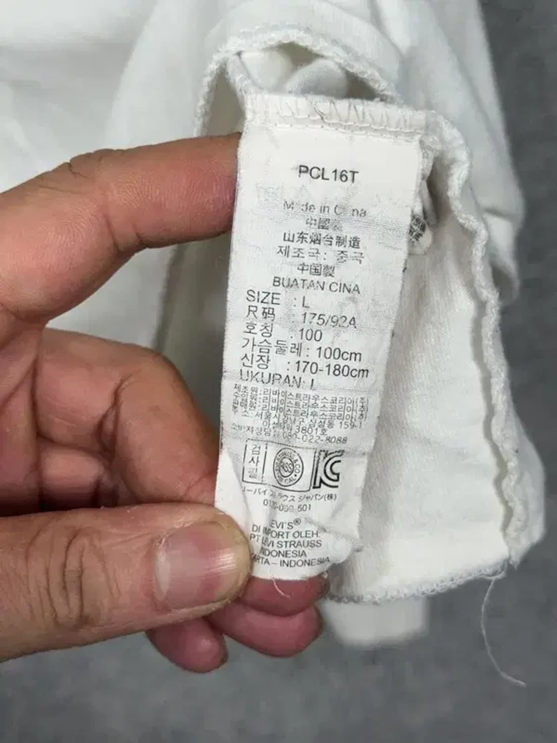 리바이스 프린팅 화이트 슬리브 긴팔티 L 상품이미지10