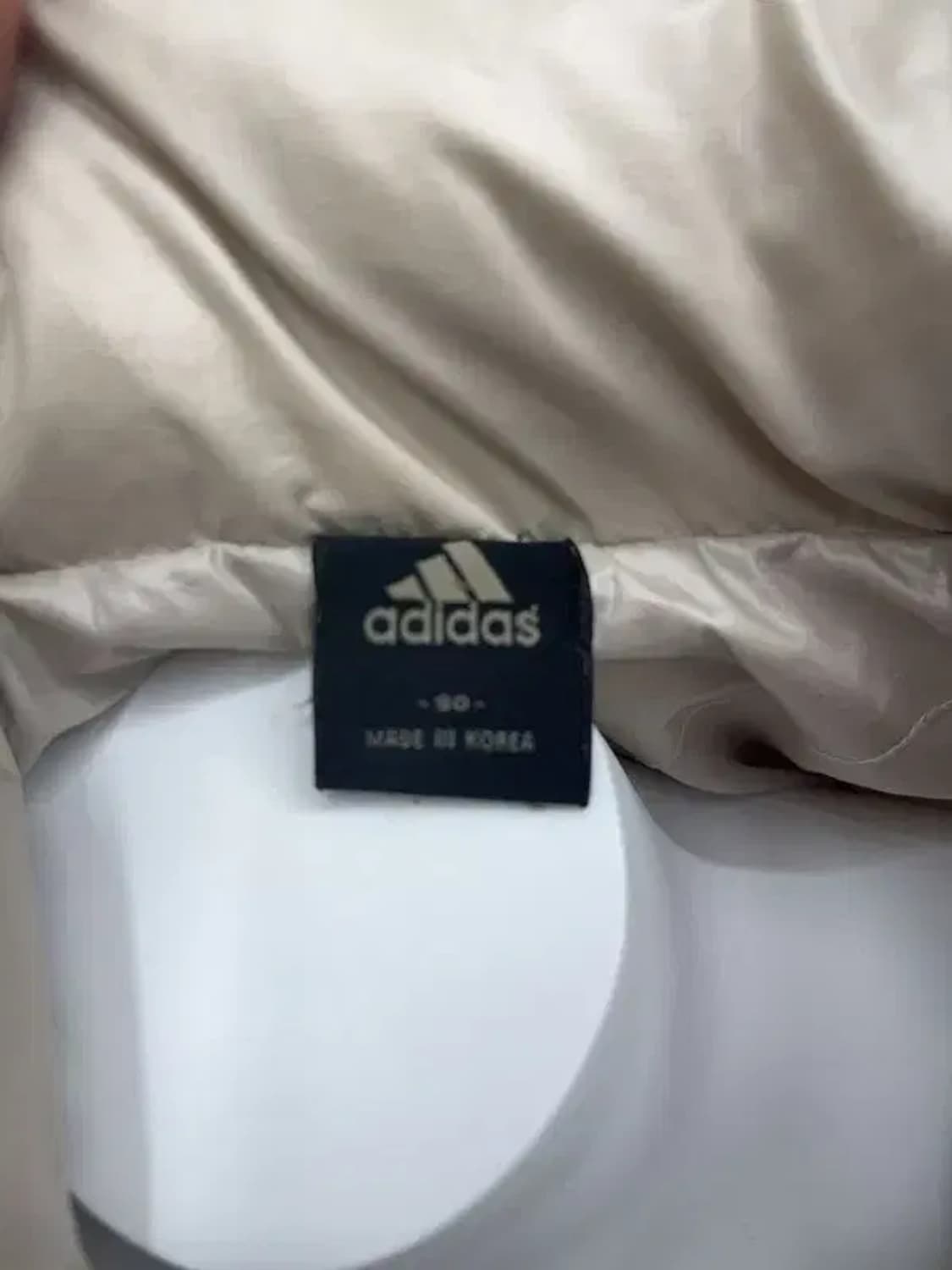 아디다스 베이지 하이네 패딩 상품이미지9