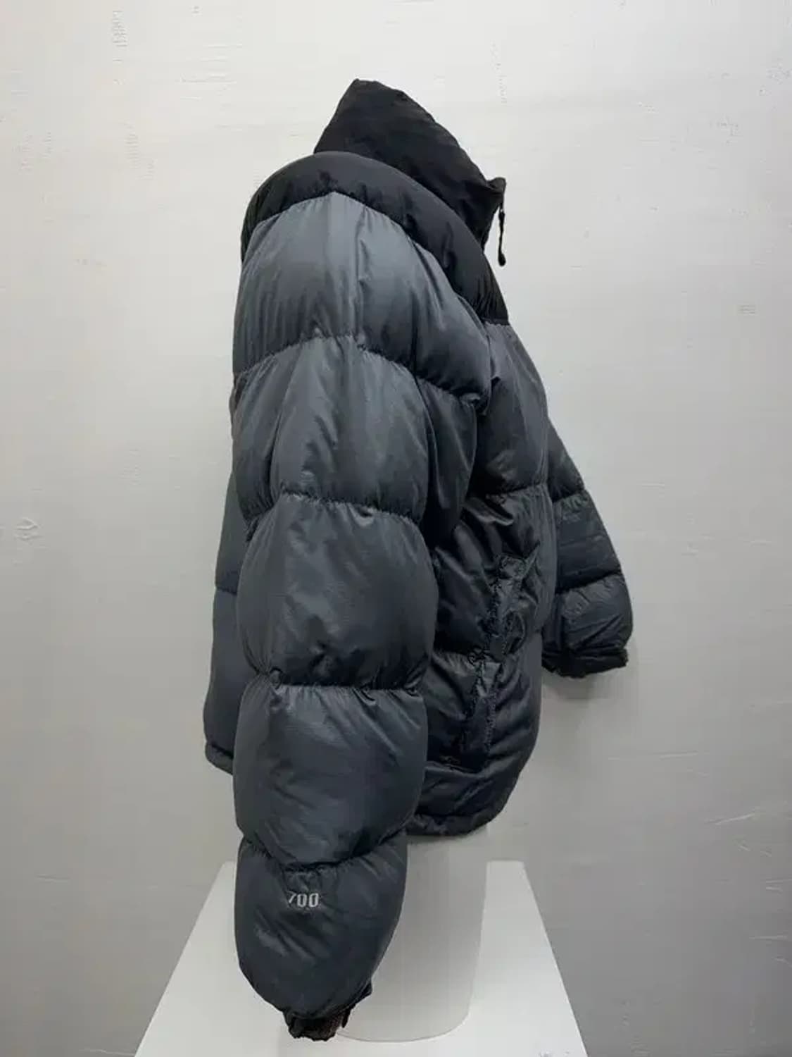 노스페이스 그레이 패딩 700 90 상품이미지8