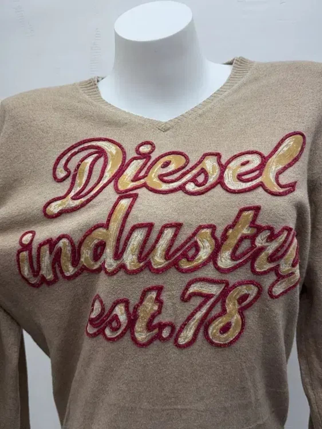 디젤 자수 스펠링 패치 베이지 니트 L 상품이미지10