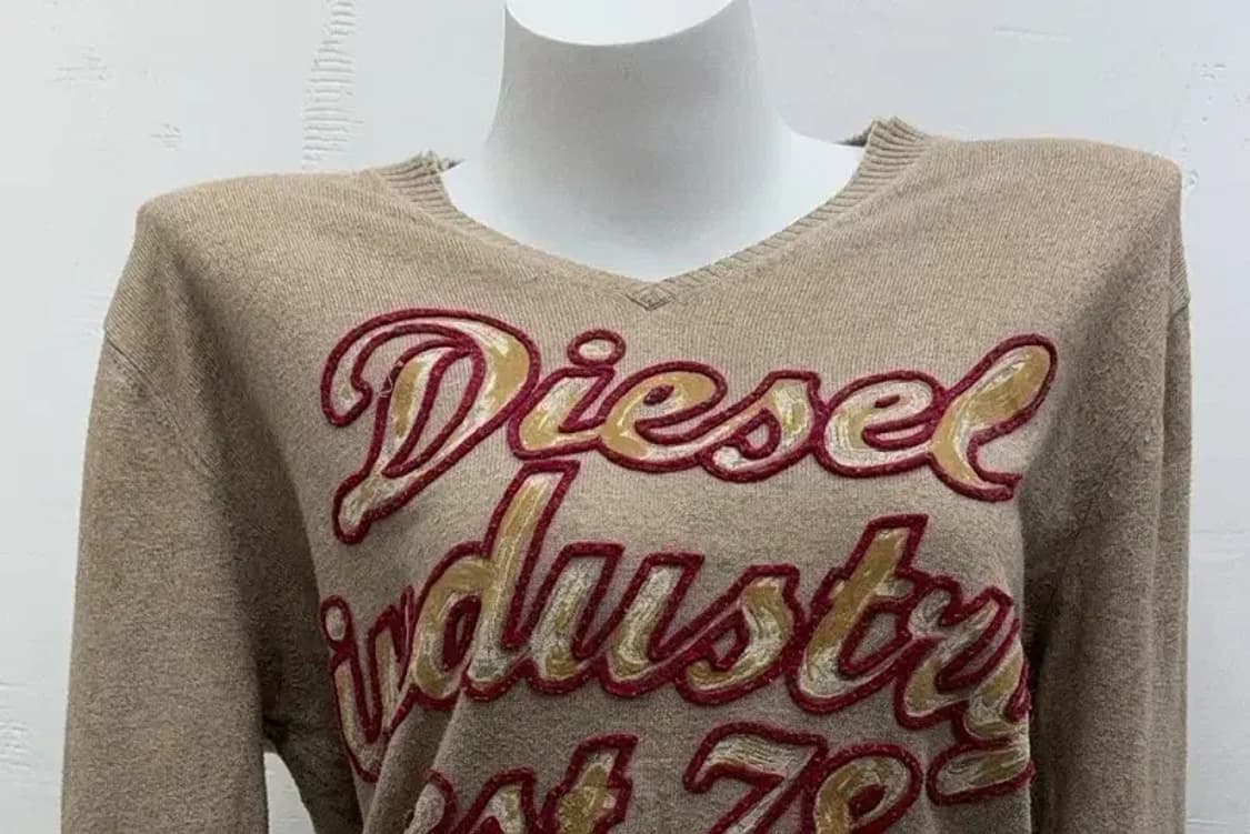 디젤 자수 스펠링 패치 베이지 니트 L 상품이미지3