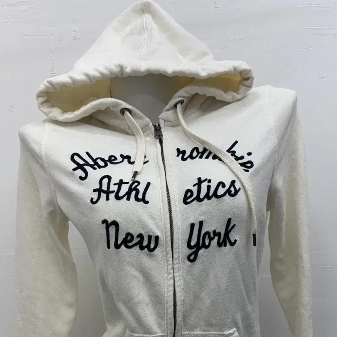 아베크롬비 프린팅 화이트 집업 M 상품이미지4