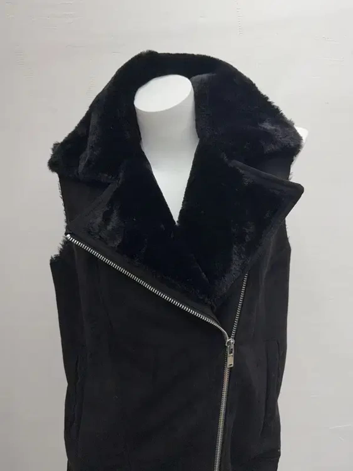 블랙 안감 퍼 스웨이드 사선 조끼 M-L 상품이미지10