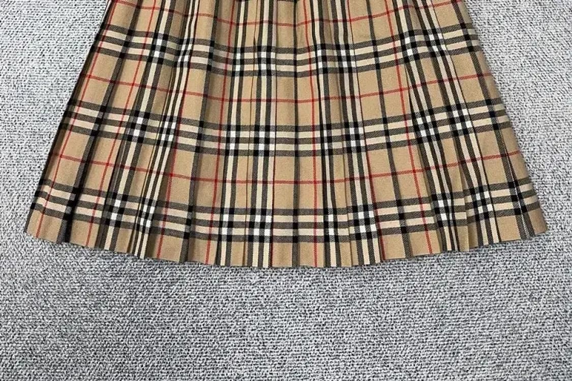 버버리 노바체크 클래식 빈티지 미니스커트 160A-160-62 상품이미지4