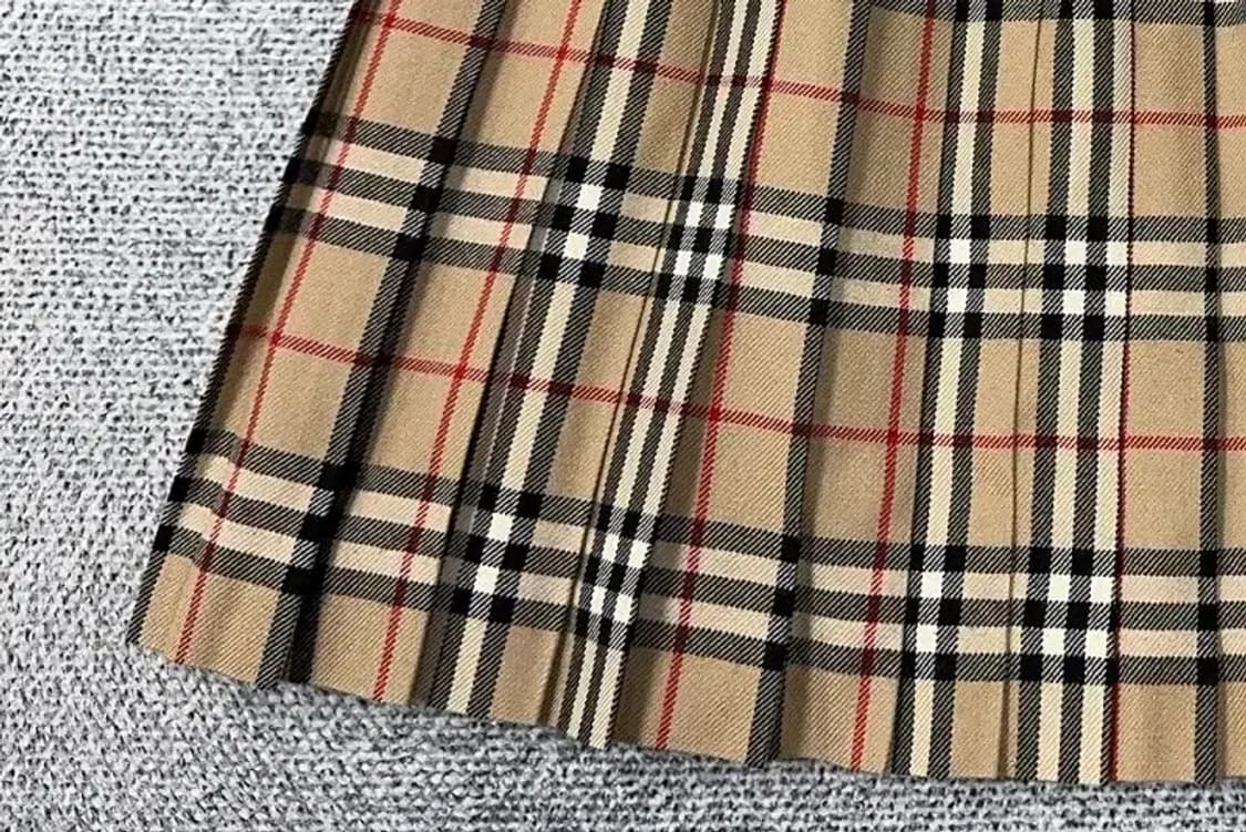 버버리 노바체크 클래식 빈티지 미니스커트 160A-160-62 상품이미지6