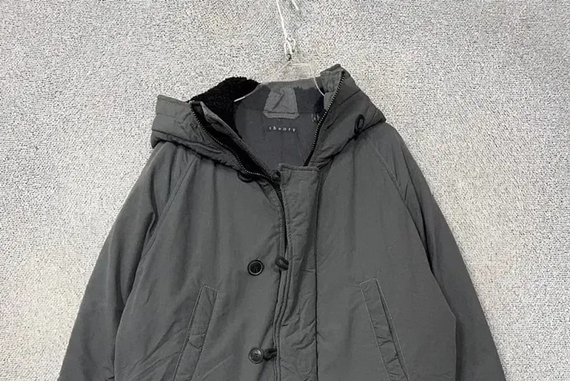 띠어리 그레이 버튼 다운 롱 패딩 S/P 상품이미지3