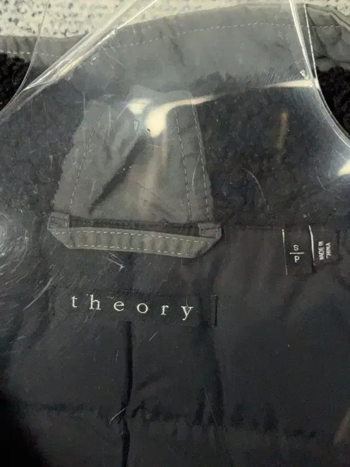 띠어리 그레이 버튼 다운 롱 패딩 S/P 상품이미지7