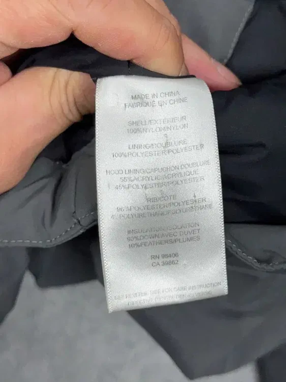 띠어리 그레이 버튼 다운 롱 패딩 S/P 상품이미지8