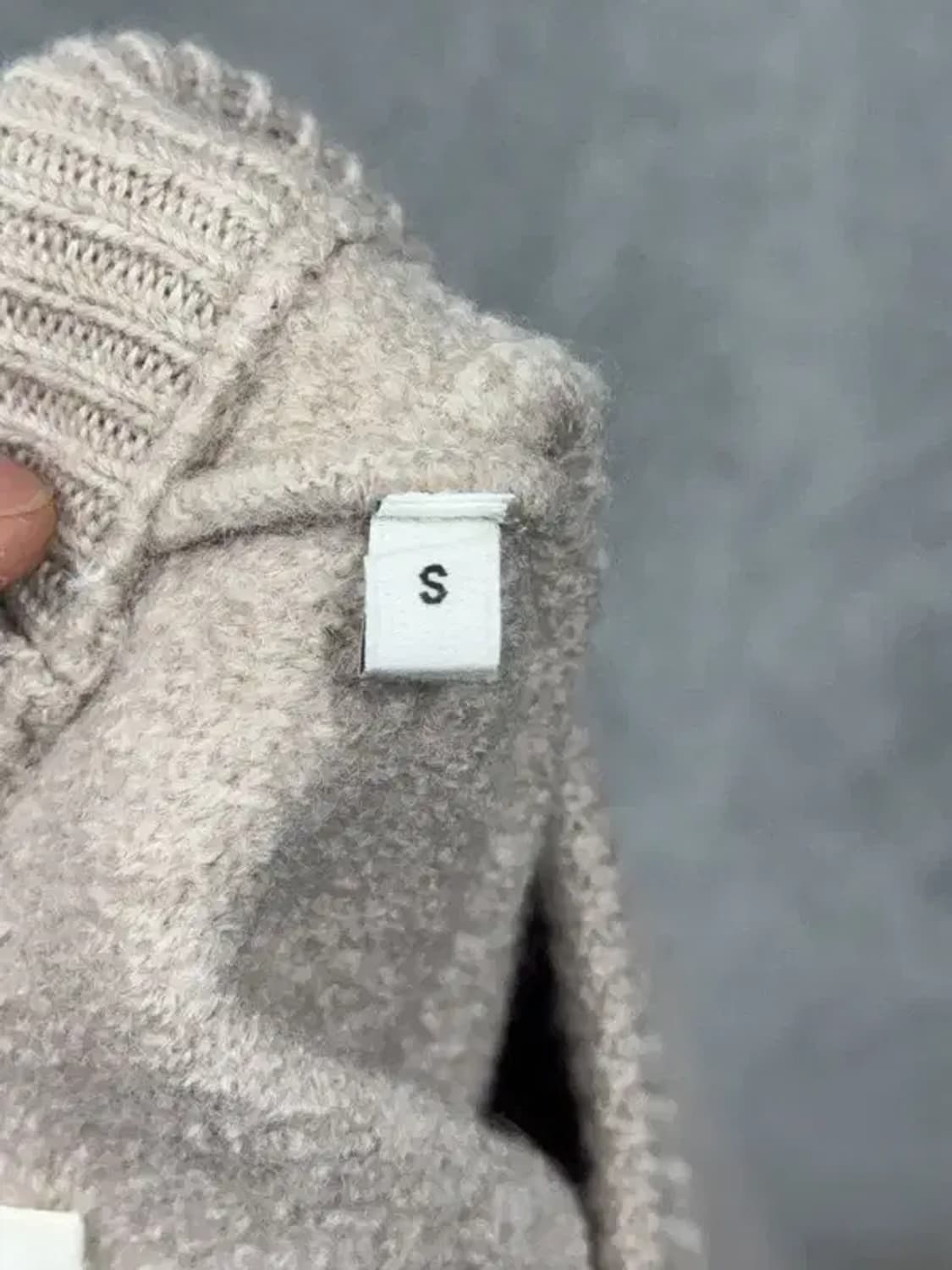 아미 빅하트 베이지 울 니트 S 상품이미지10