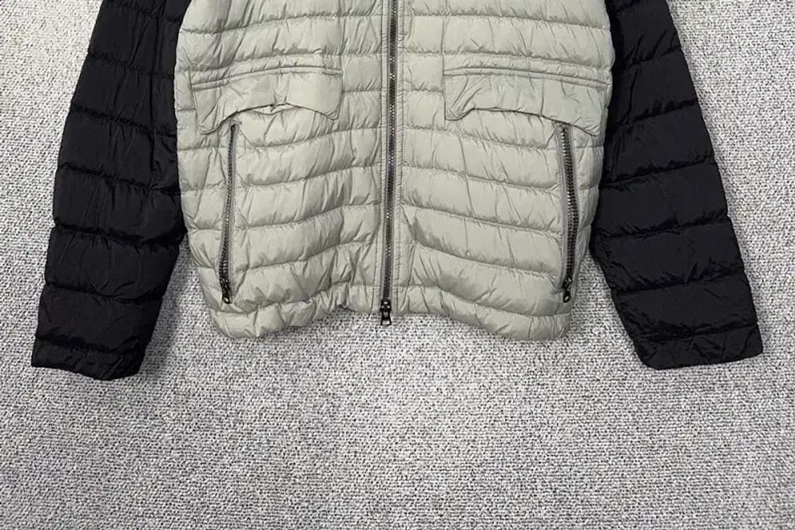 유니클로 띠어리 블랙 그레이 투톤 경량 패딩 S 165/84A 상품이미지4