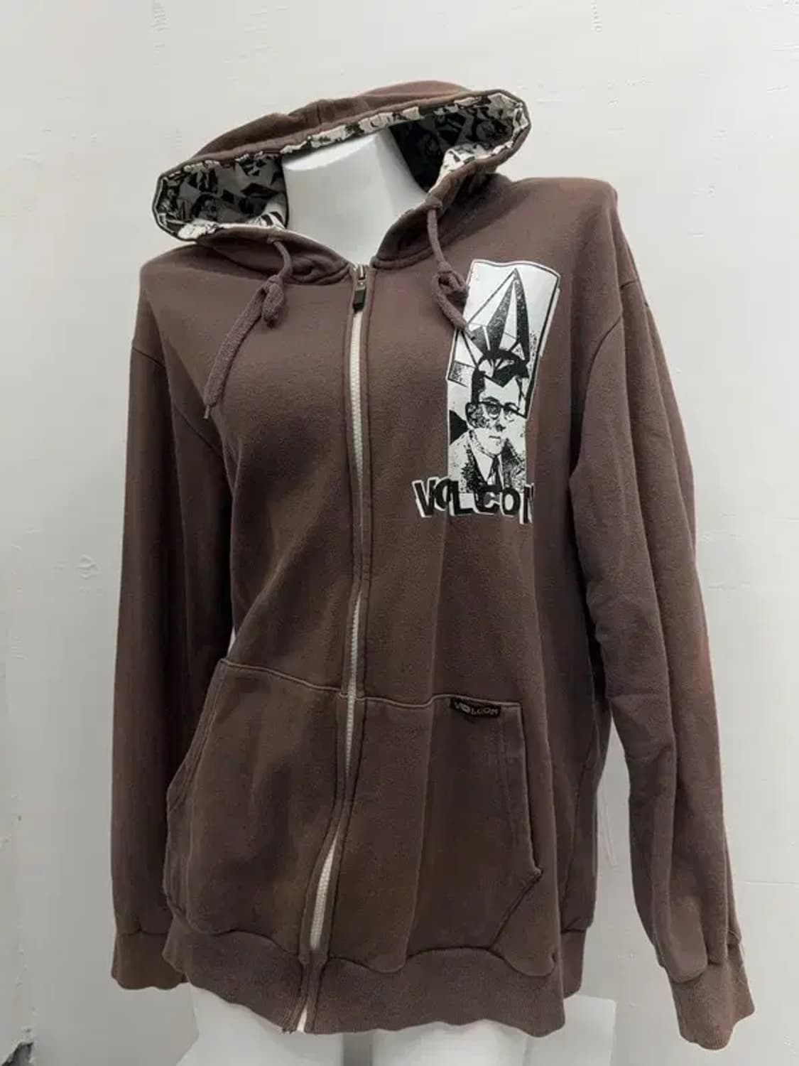 볼콤 프린팅 브라운 집업 XL 상품이미지1