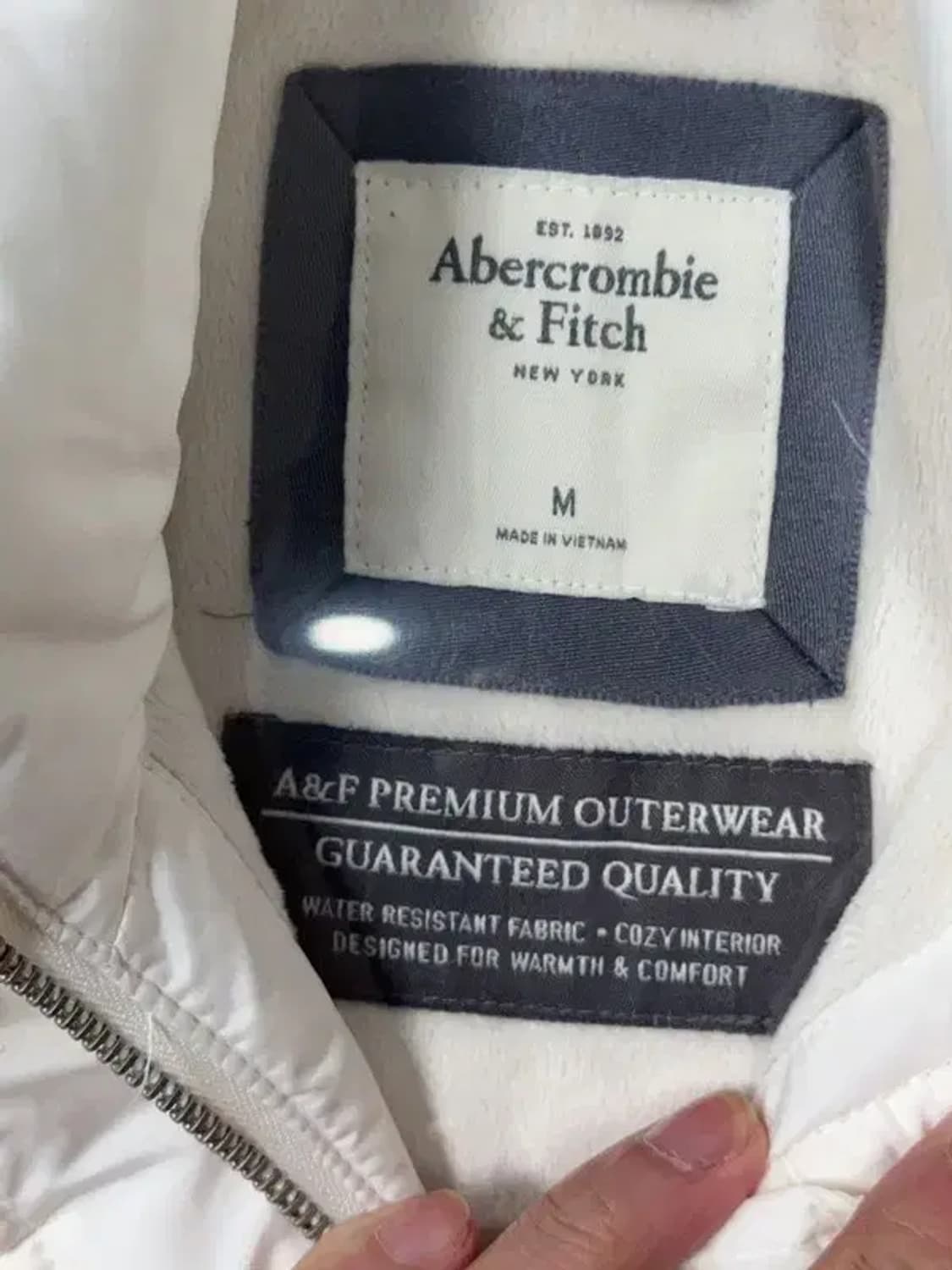 아베크롬비 화이트 패딩 조끼 M 상품이미지7