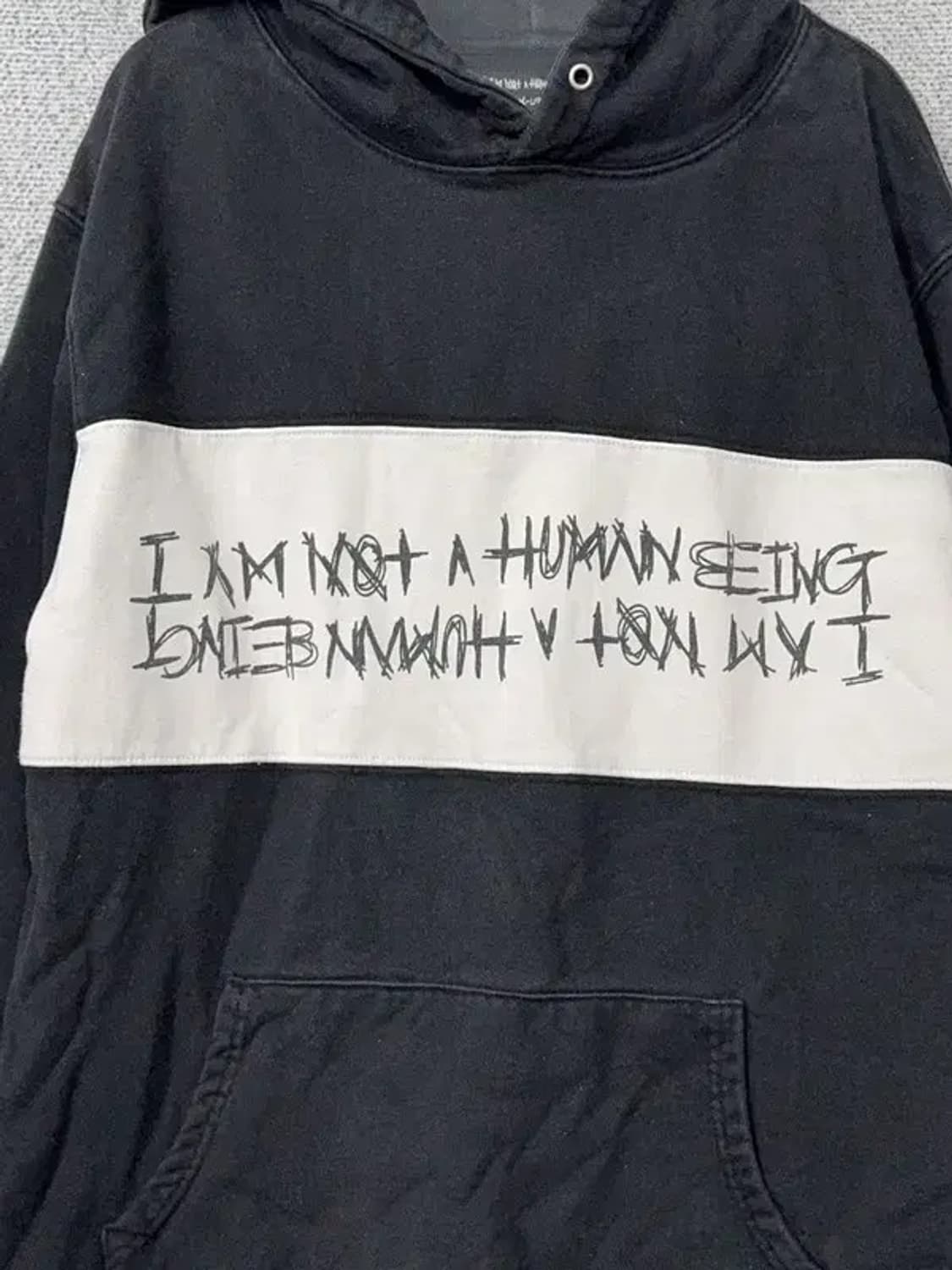 아임낫어휴먼비잉 프린팅 블랙 후드티 X-LARGE 상품이미지8
