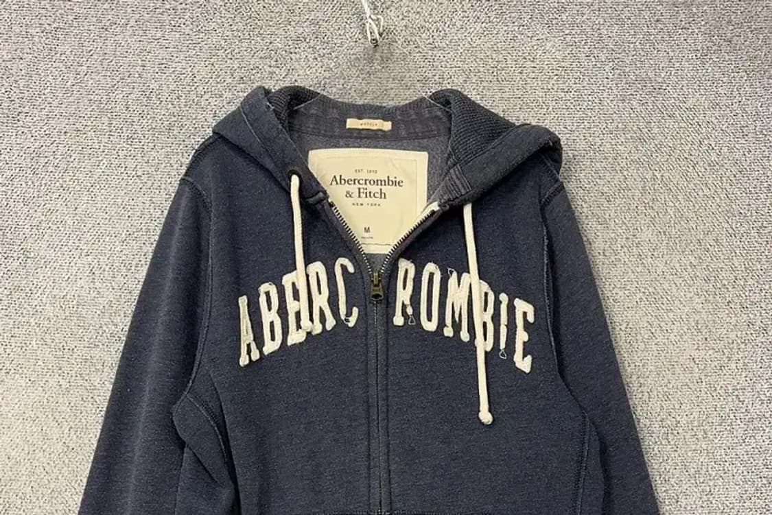 아베크롬비 Y2K 스펠 자수 하드 코튼 후드집업 M 상품이미지3