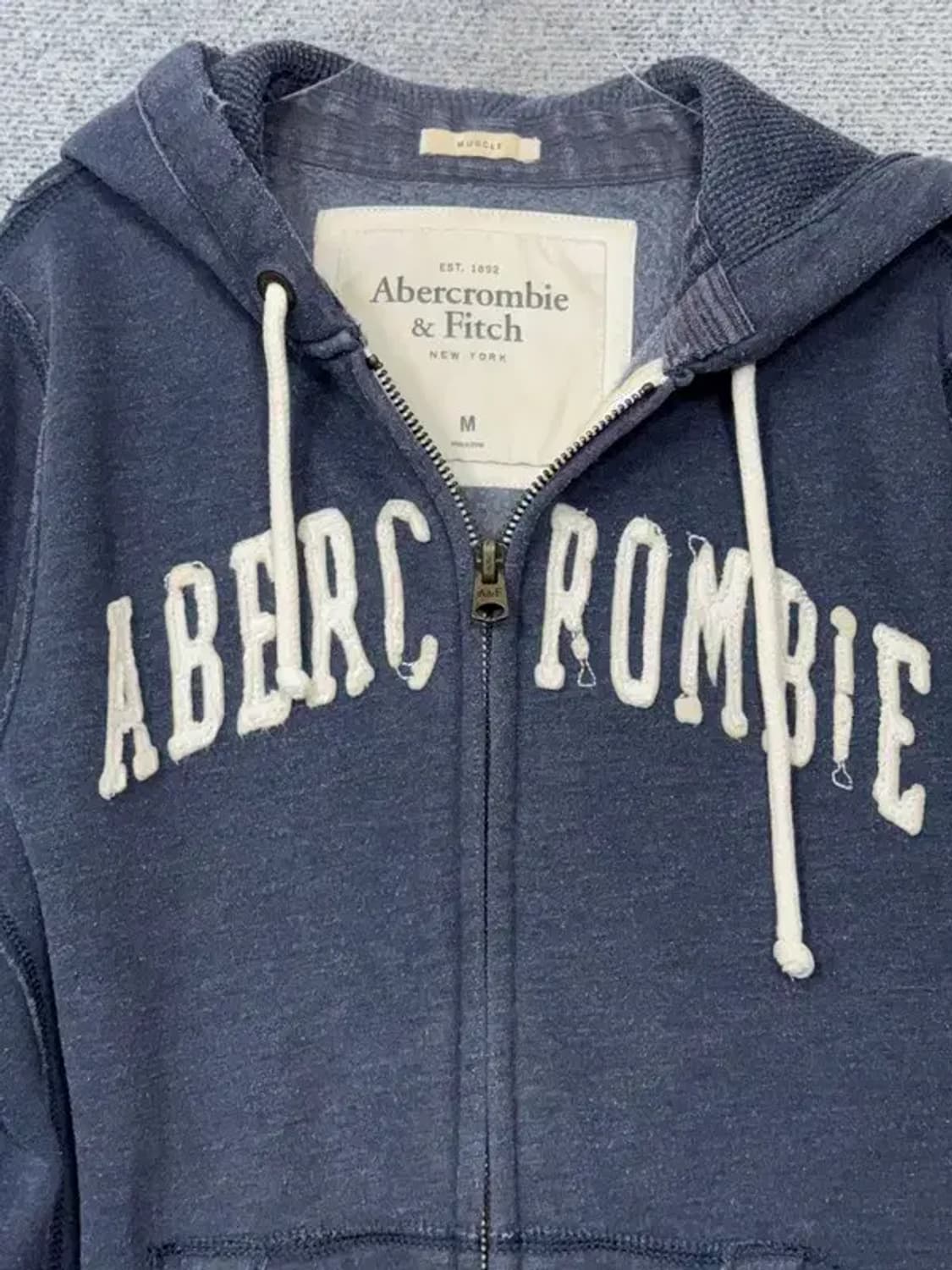아베크롬비 Y2K 스펠 자수 하드 코튼 후드집업 M 상품이미지6