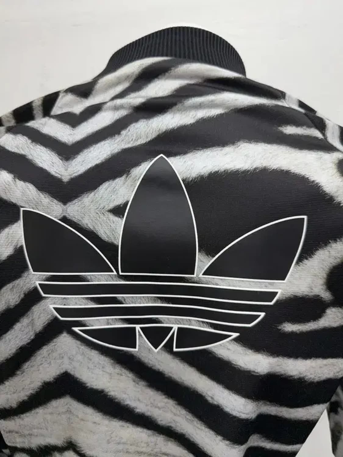 아디다스 애니멀 블랙 자켓 090 상품이미지7