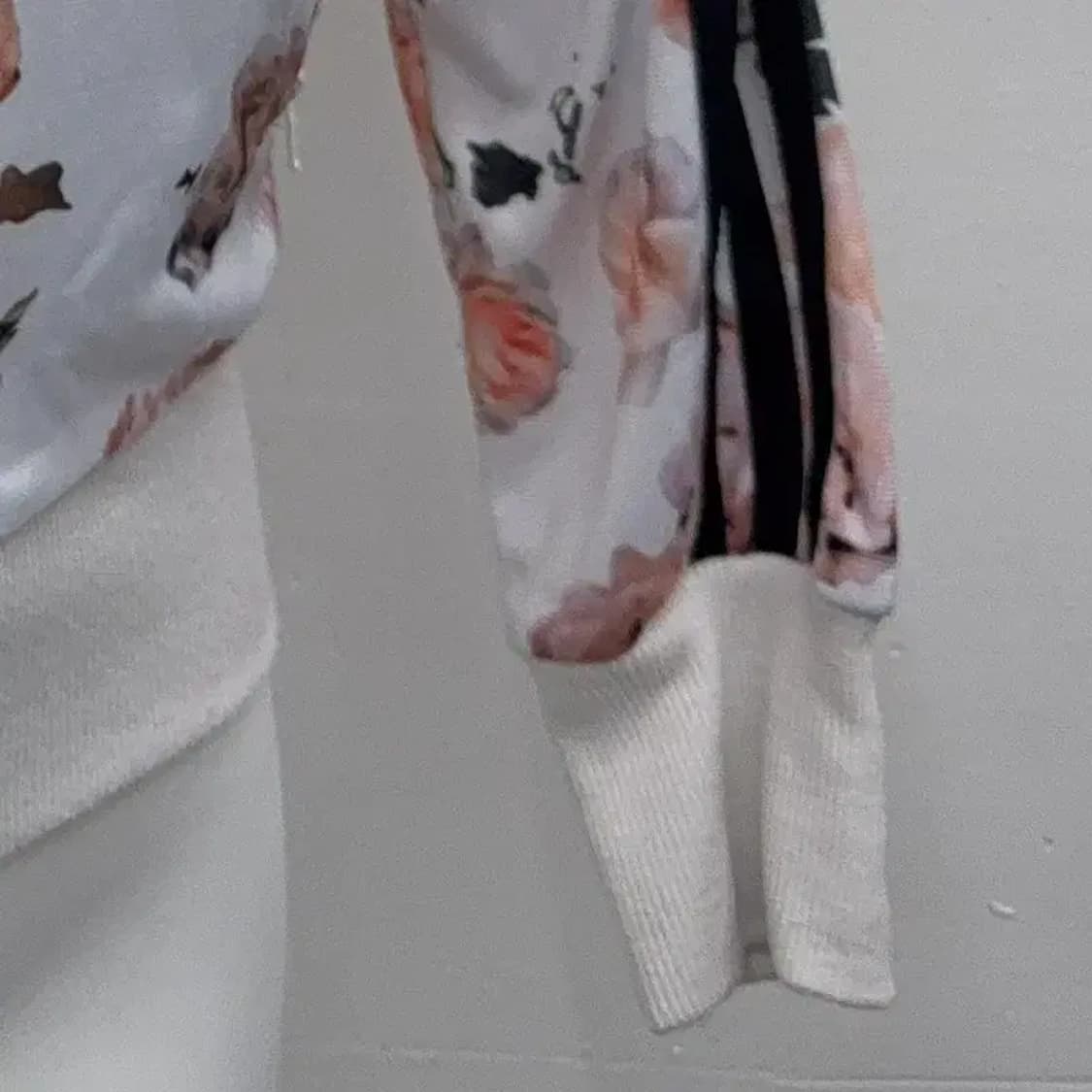 아디다스 플라워 화이트 자켓 90 상품이미지4