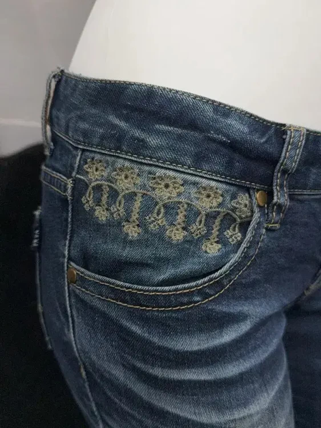 네이비 백자수 부츠컷 청바지 27 상품이미지4