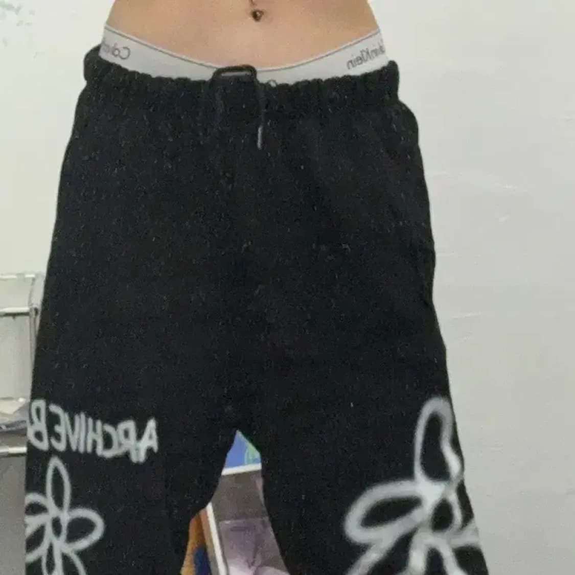 아카이브 볼드 프린팅 블랙 밴딩 팬츠 L 상품이미지4