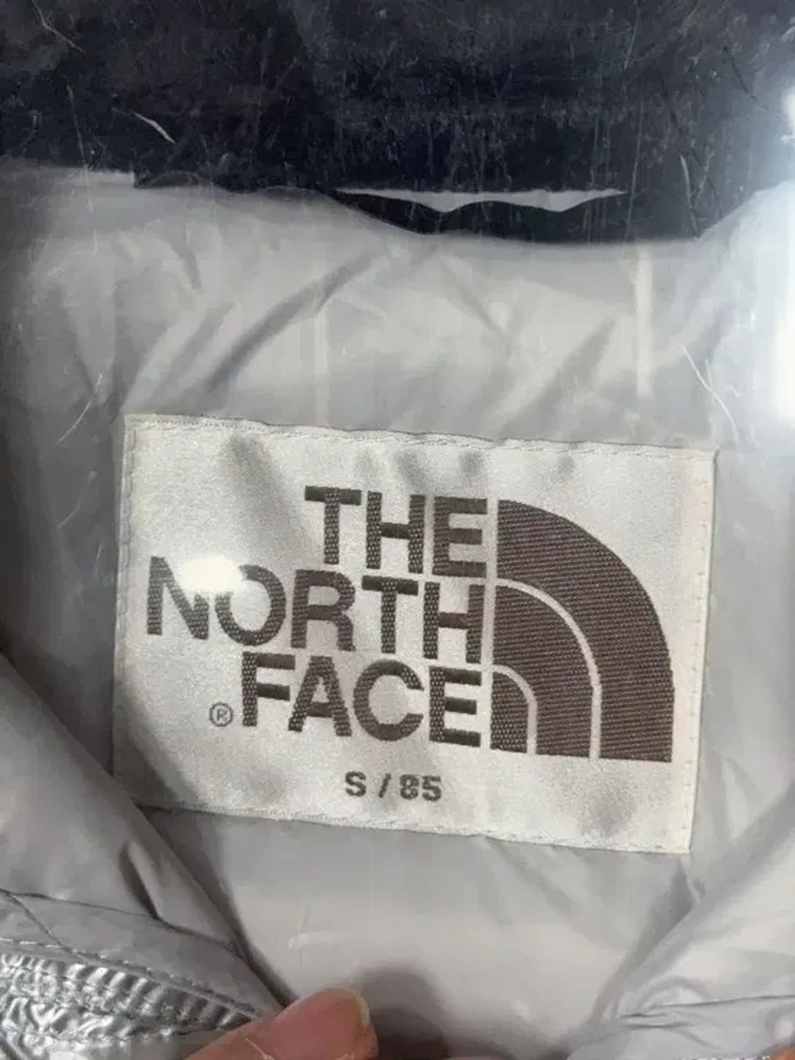 [새상품]노스페이스 실버 유광 크롭 패딩 S/85 상품이미지10
