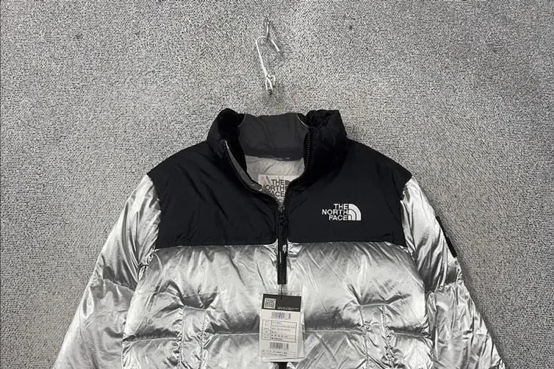 [새상품]노스페이스 실버 유광 크롭 패딩 S/85 상품이미지3