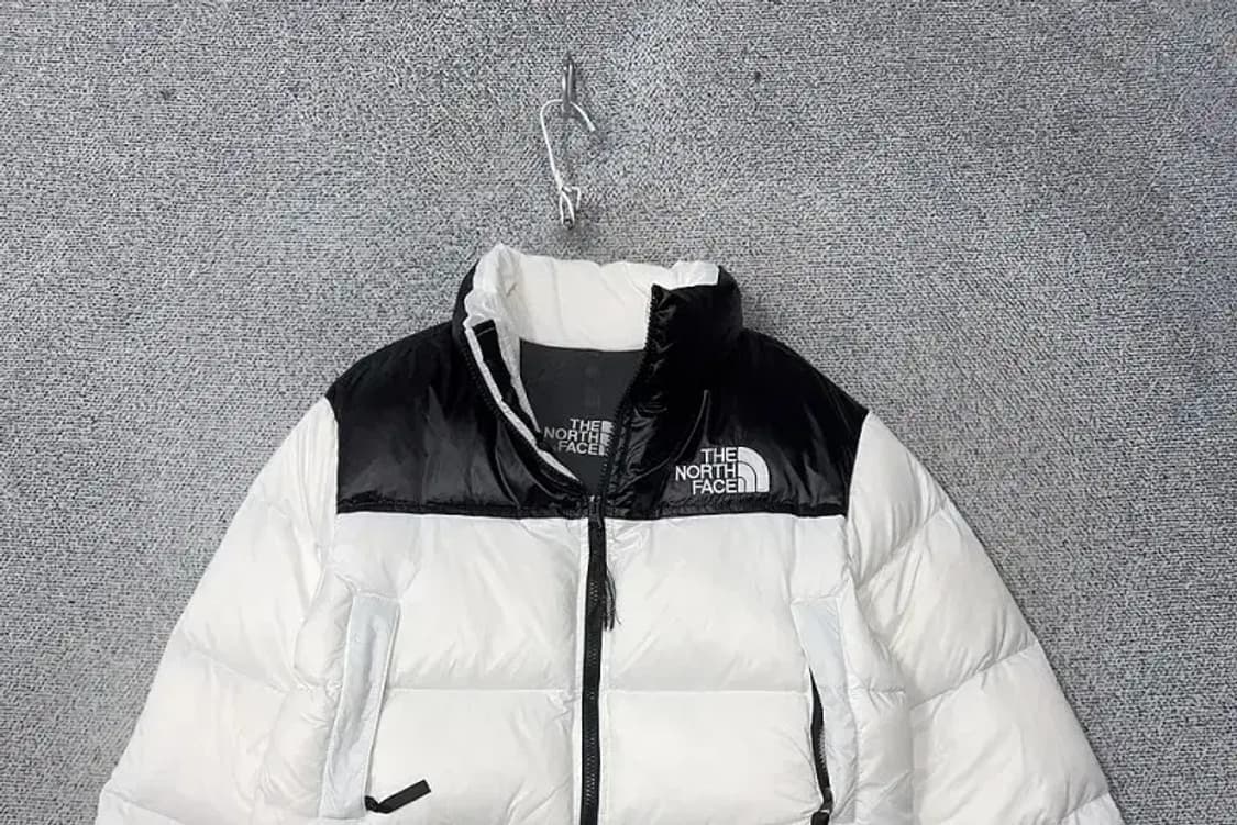 [새상품]노스페이스 화이트 로고 크롭 패딩 S 상품이미지3