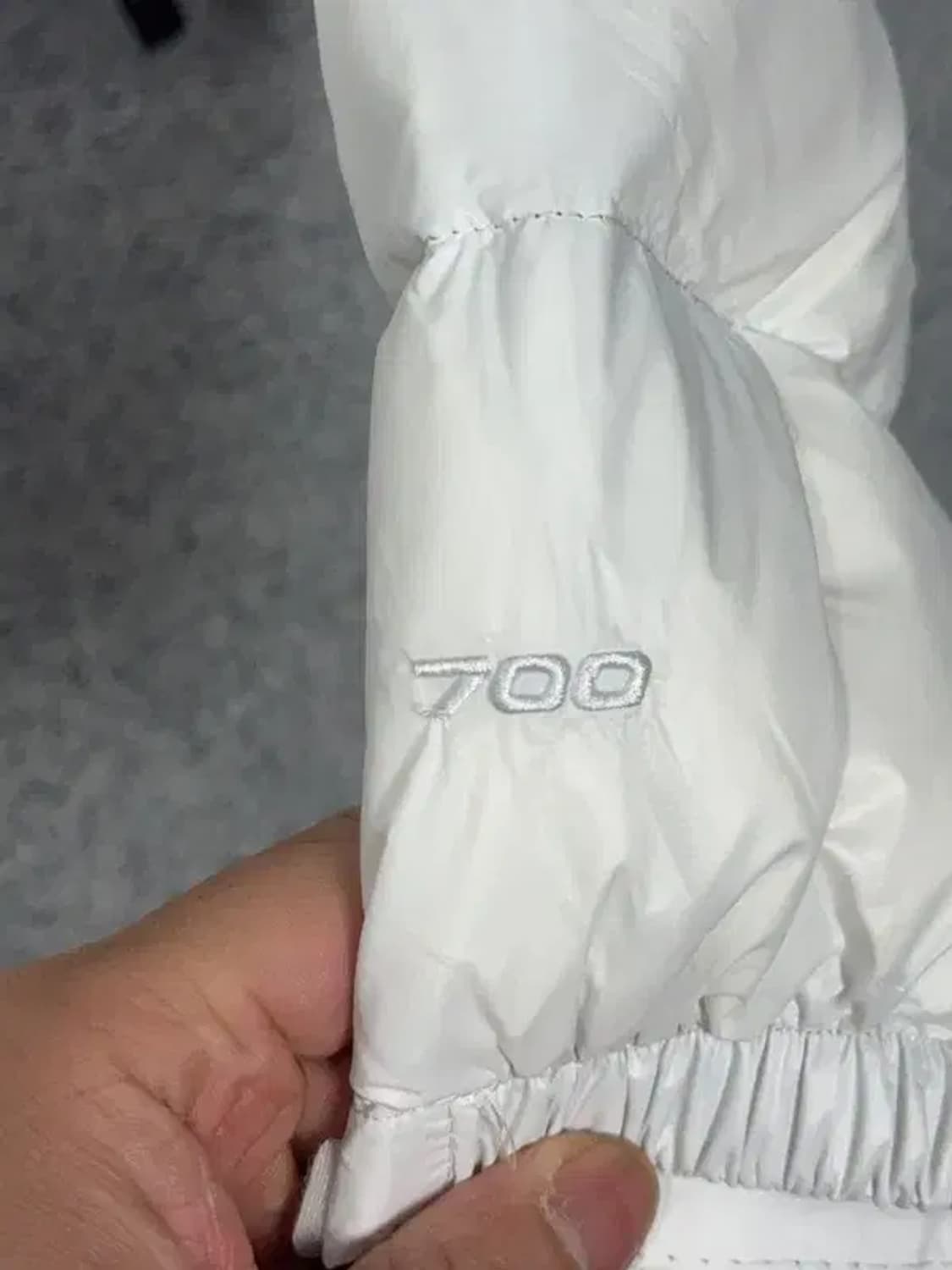 [새상품]노스페이스 화이트 로고 크롭 패딩 S 상품이미지8